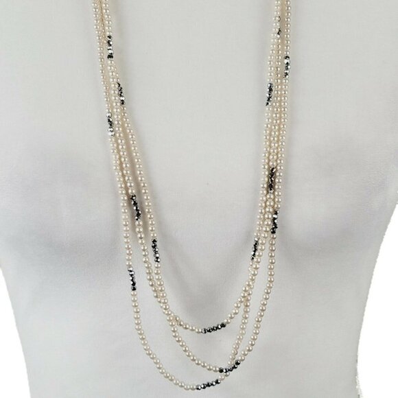 Triple Strand Faux Pearl Necklace With Shimmery Crystals Lightweight Delicate - Picture 4 of 7